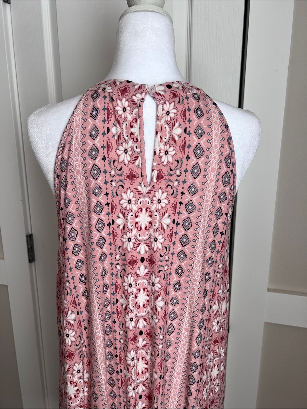 Ann Taylor LOFT Pink Geometric Floral Halter Maxi Dress - Size Large - Picture 7 of 12